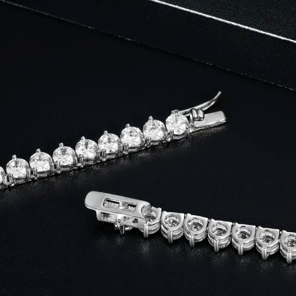 CERTIFIED Genuine Moissanite Diamond Tennis Necklace 925 Solid Sterling Silver - Picture 4 of 11